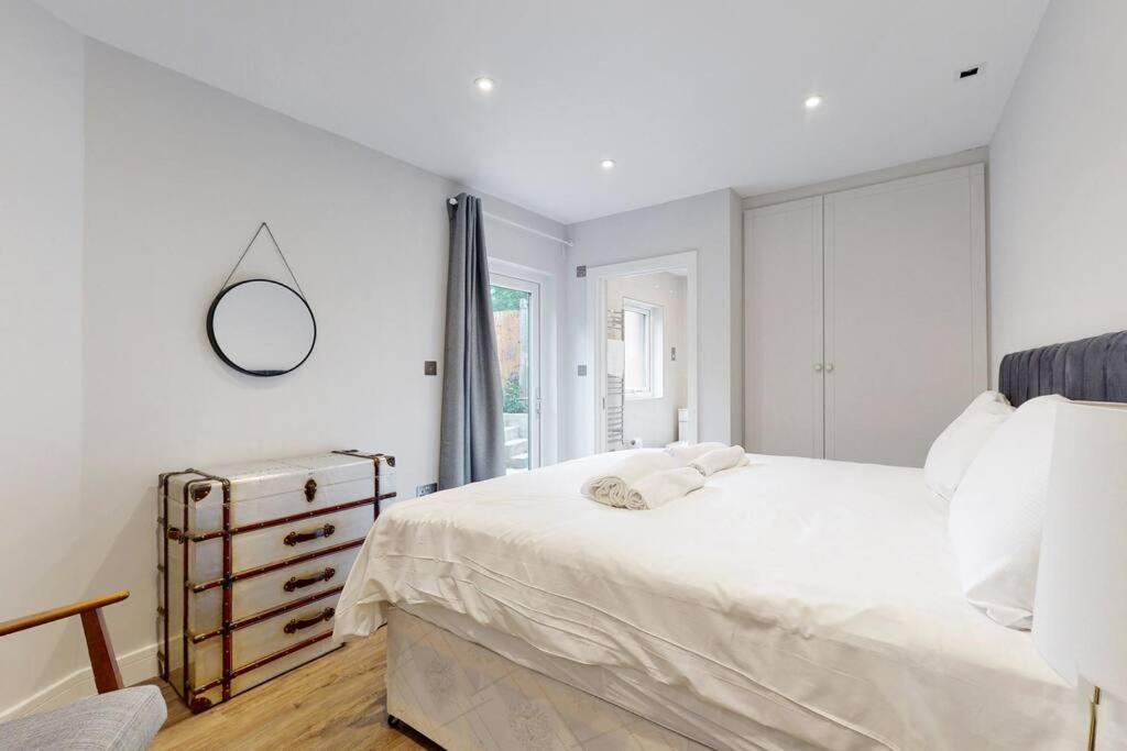 Elegant 2Bed Flat 10Min To Wimbledon Tennis Courts Лондон Екстер'єр фото