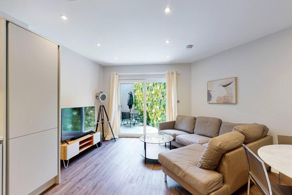 Elegant 2Bed Flat 10Min To Wimbledon Tennis Courts Лондон Екстер'єр фото
