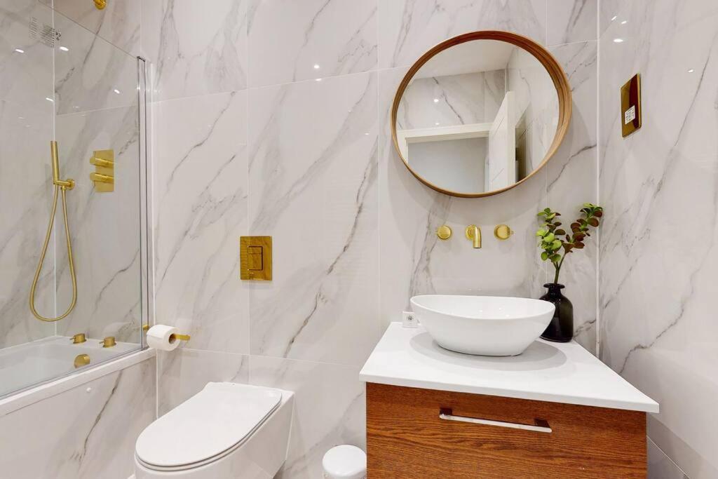 Elegant 2Bed Flat 10Min To Wimbledon Tennis Courts Лондон Екстер'єр фото
